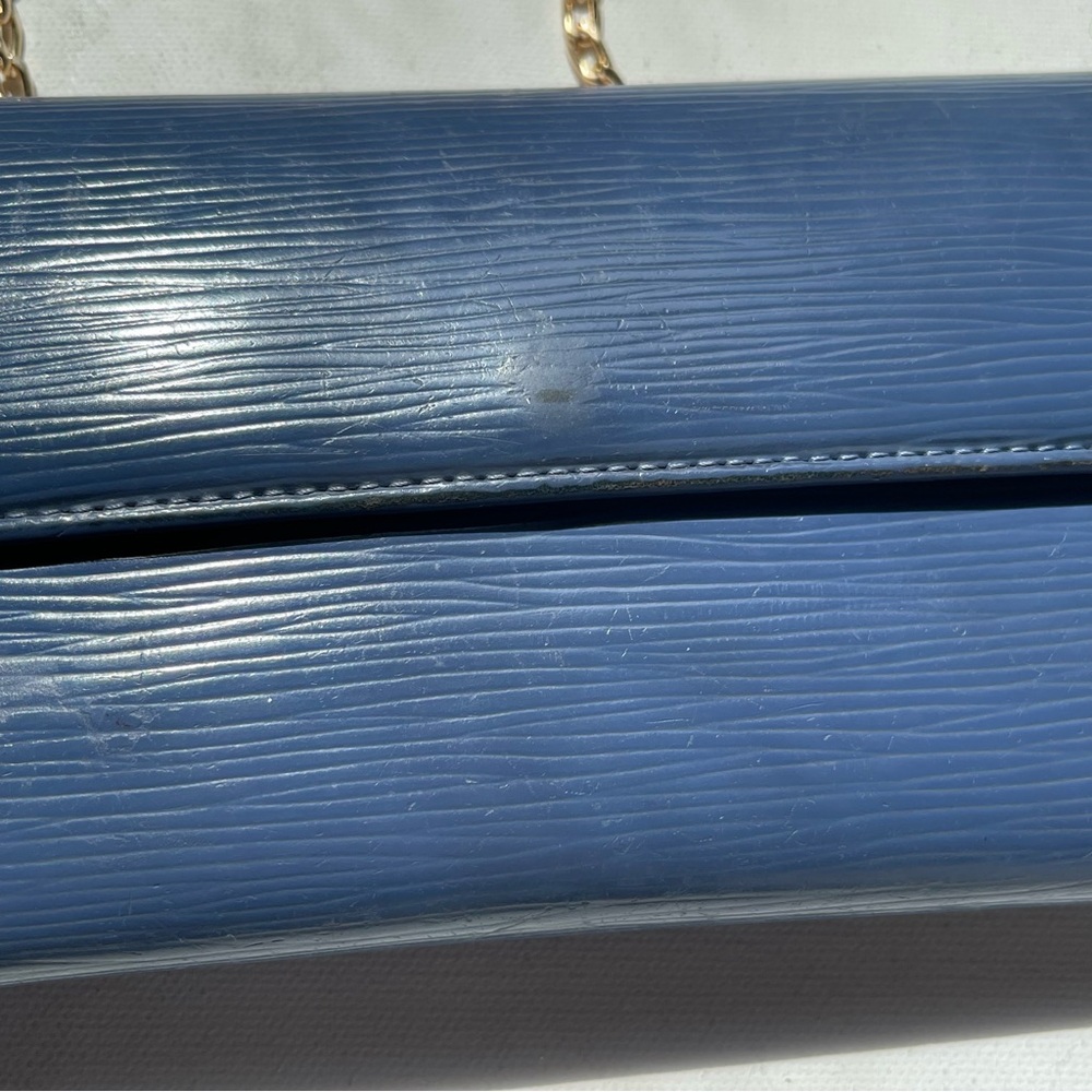 Louis Vuitton Navy Blue Epi Leather Long Wallet Snap Trifold LV with Chain 2005 - Picture 5 of 12